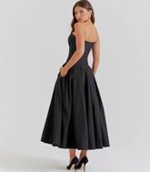 Vestido Midi Festa Tomara que Caia com Decote Profundo, em tecido leve, ideal para festas formais, casamentos e eventos especiais.